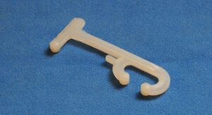 Зажим (прищепка) для білизни, запобігає ковзанню.